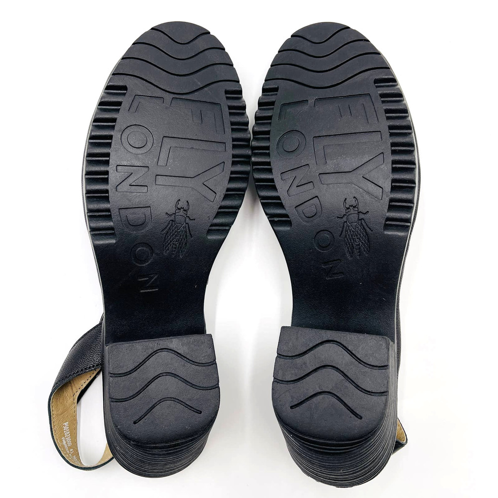 NWOT Fly London WYNO Leather Sandal_9